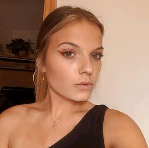 Meet your Posher, Skye